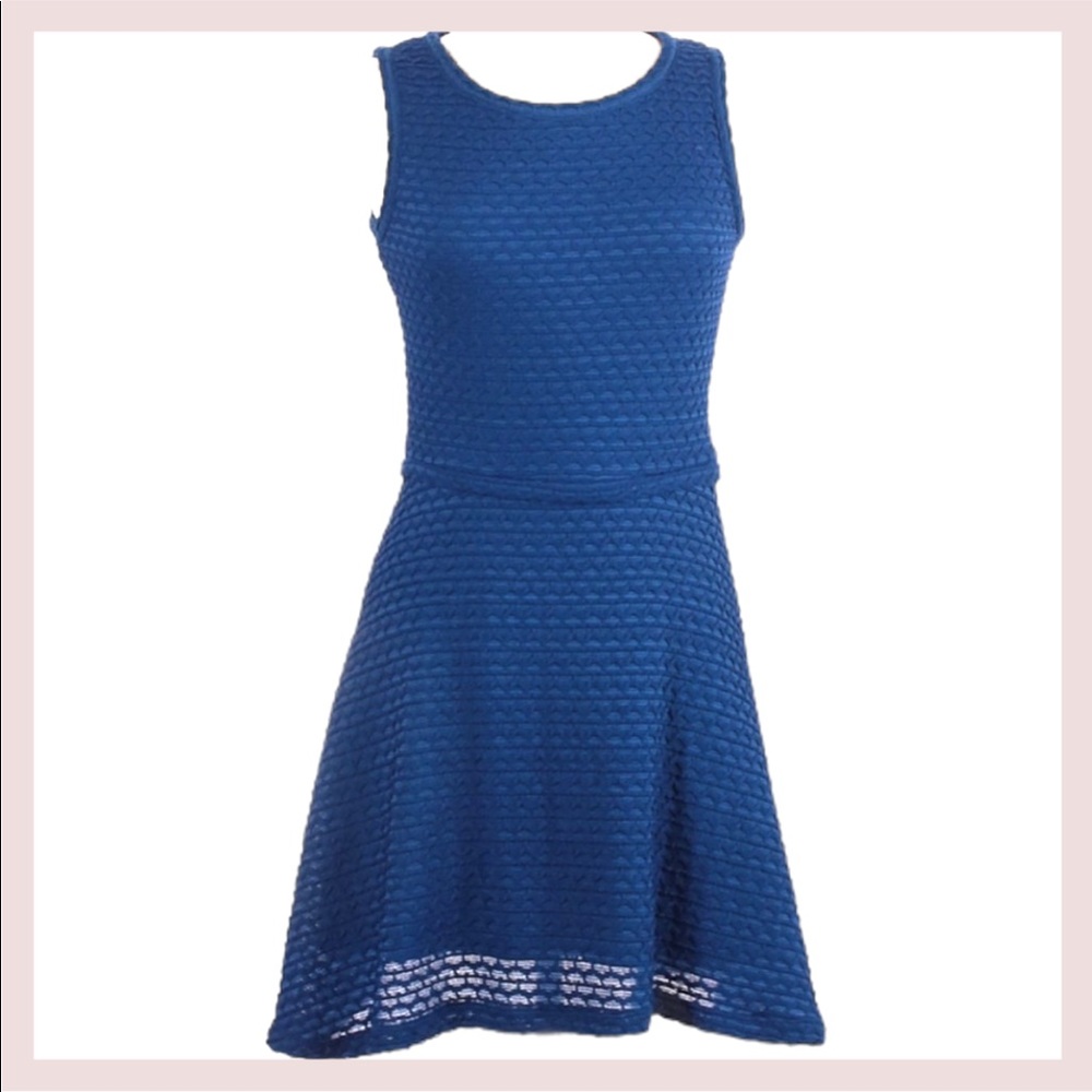 MAX STUDIO SLEEVELESS TEXTURED BLUE DRESS